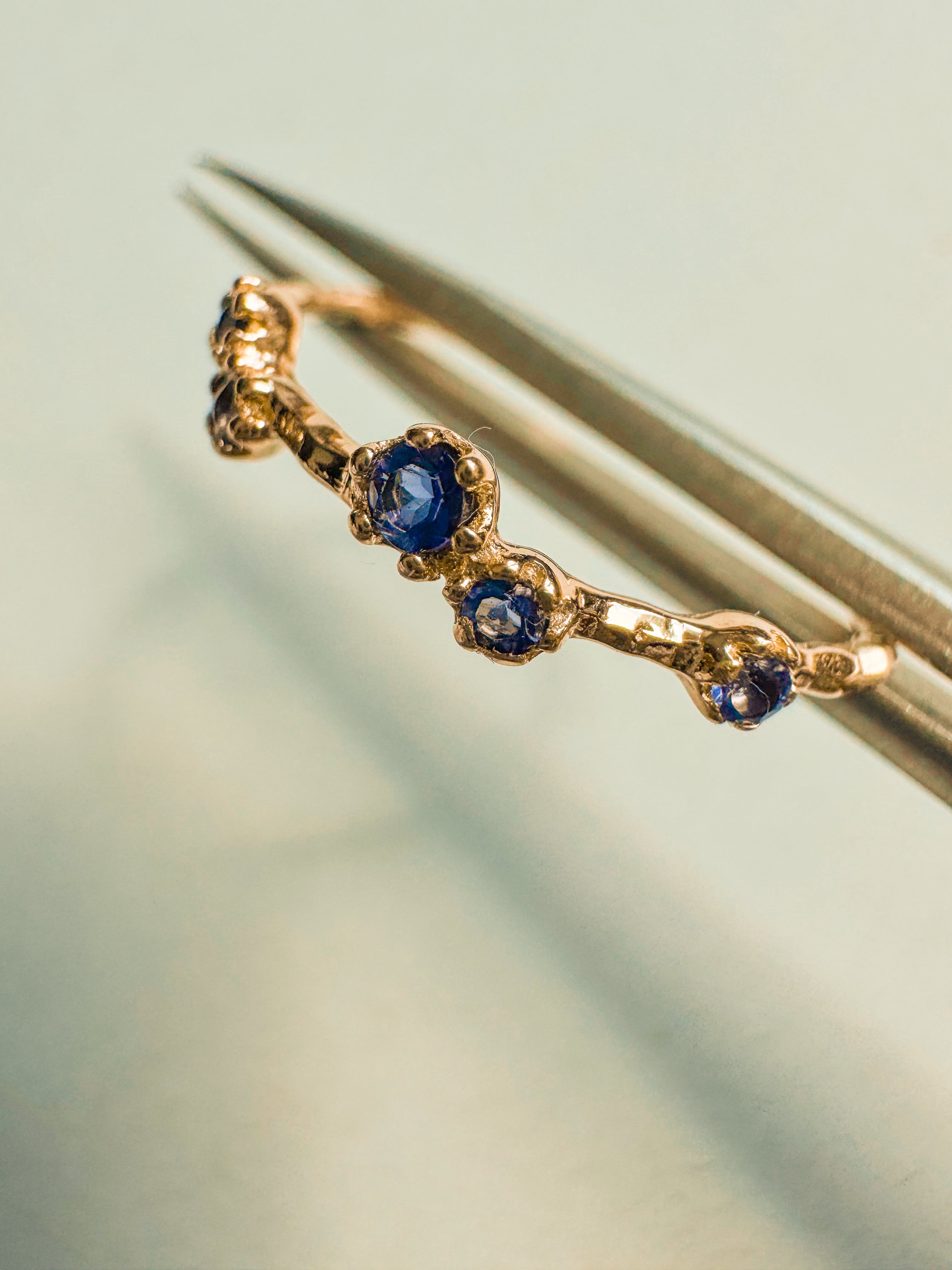 18ct Gold-Plated Sterling Silver Ring with Iolite stones