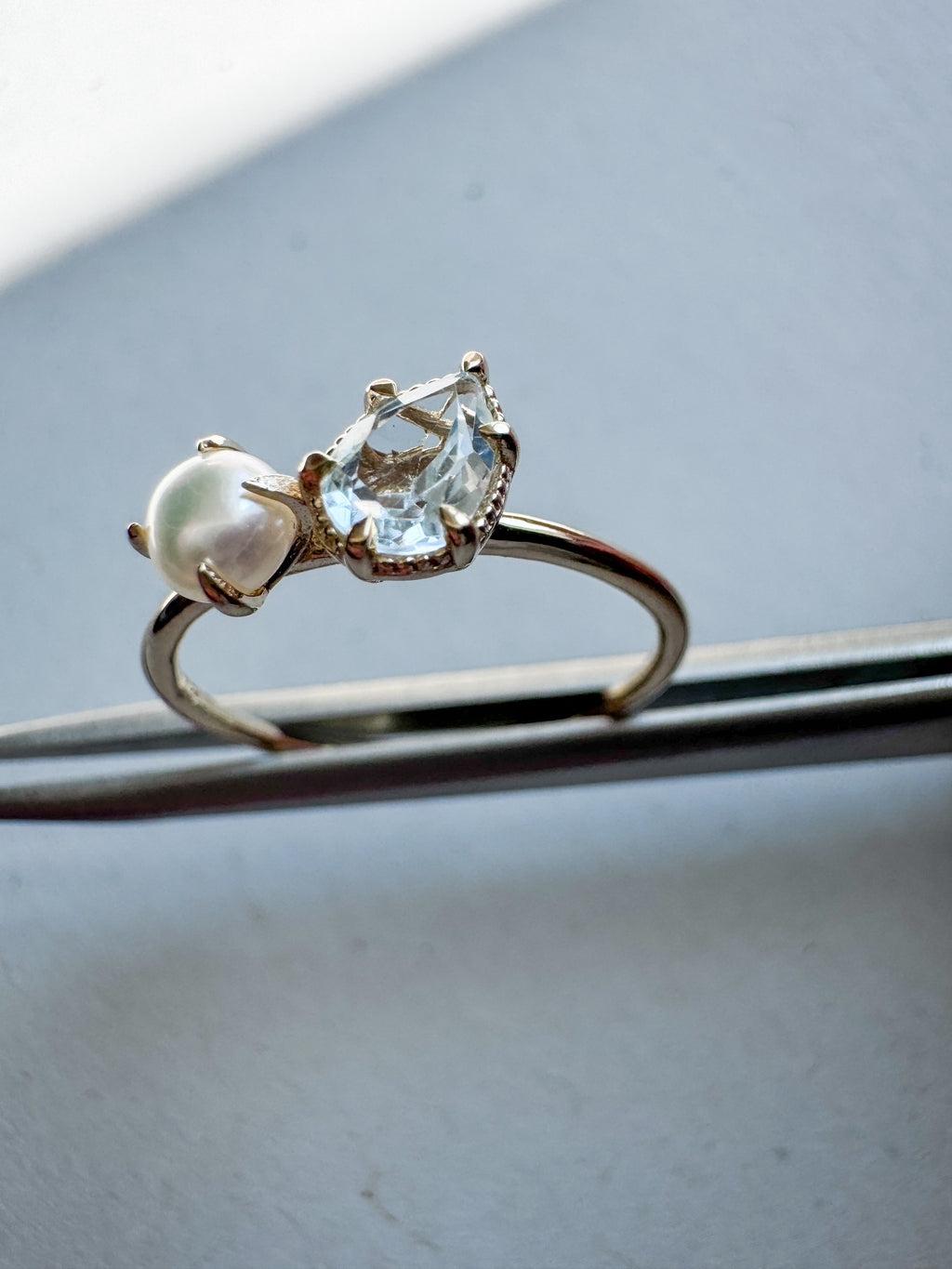 Silver ring 18ct gold-plated with 4x6 mm topaz & 4 mm freshwater cultured pearl