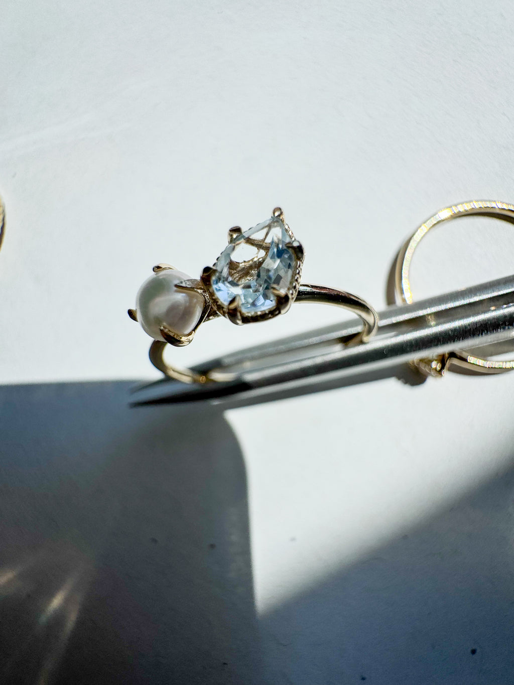 Silver ring 18ct gold-plated with 4x6 mm topaz & 4 mm freshwater cultured pearl