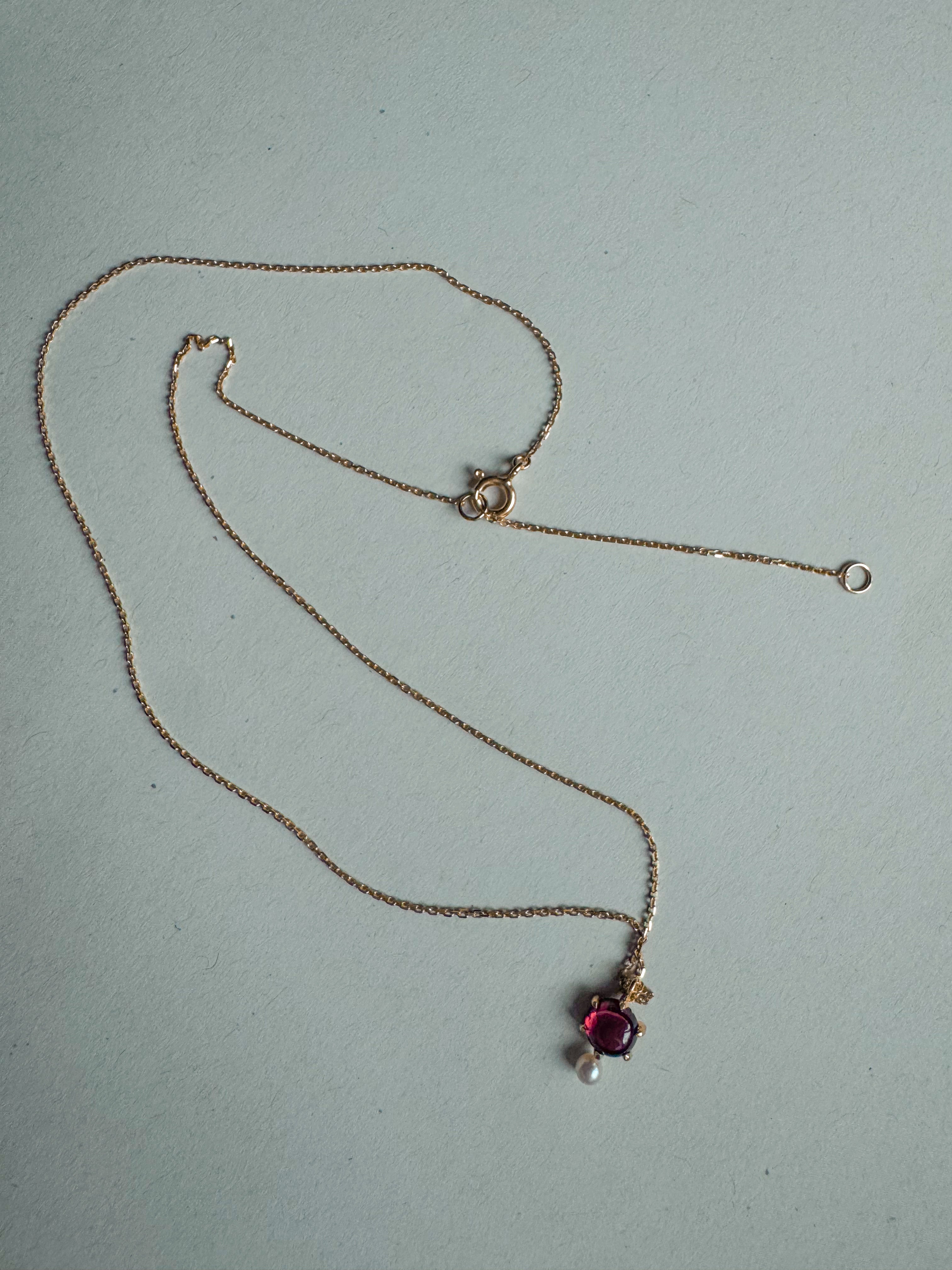 Majestic 18ct gold-plated silver necklace with garnet and pearl
