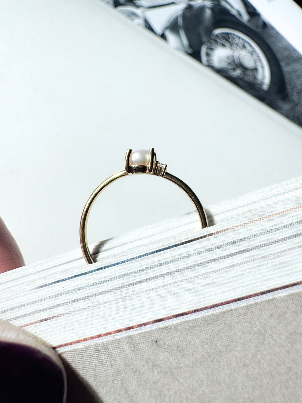 White Topaz & Pearl Ring