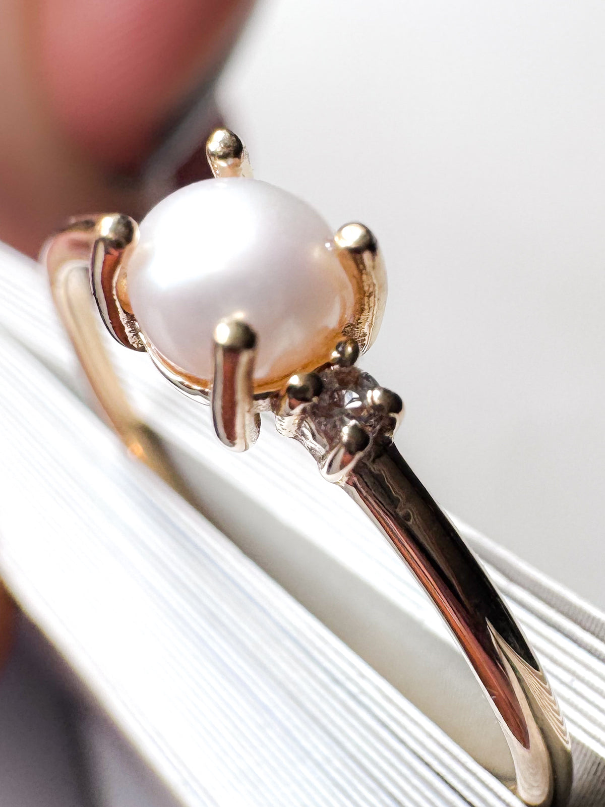 White Topaz & Pearl Ring
